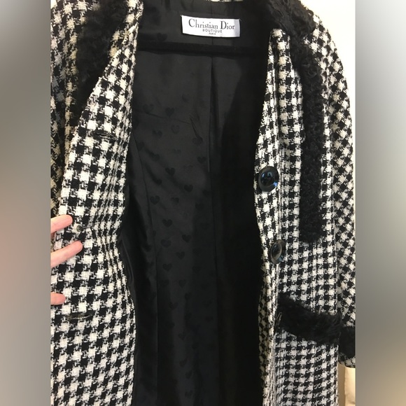 Authentic Christian Dior coat (Mid-length) with for trim. - Picture 11 of 16